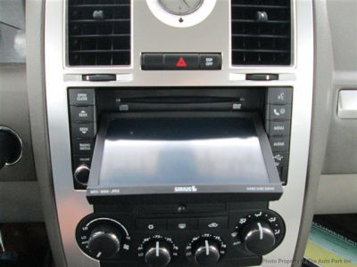 2010 Chrysler 300  Touring/Signature Series