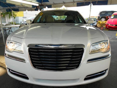 2011 Chrysler 300  Base