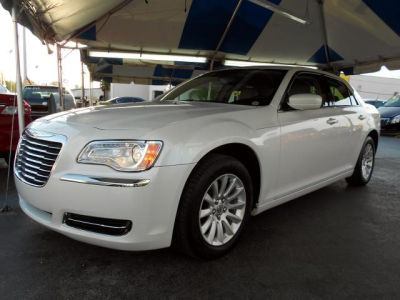 2011 Chrysler 300  Base
