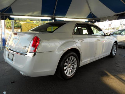 2011 Chrysler 300  Base
