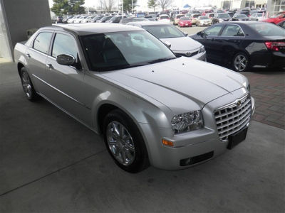 2010 Chrysler 300  Touring