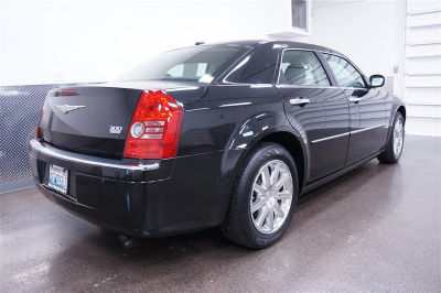 2009 Chrysler 300  Limited