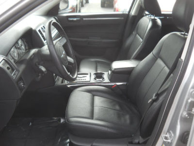 2010 Chrysler 300  Touring