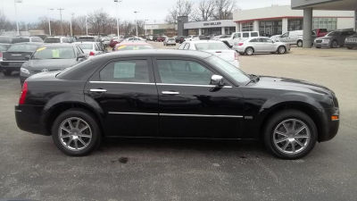 2010 Chrysler 300  Touring/Signature Series
