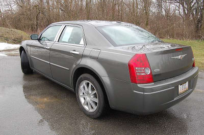2010 Chrysler 300  Touring/Signature Series