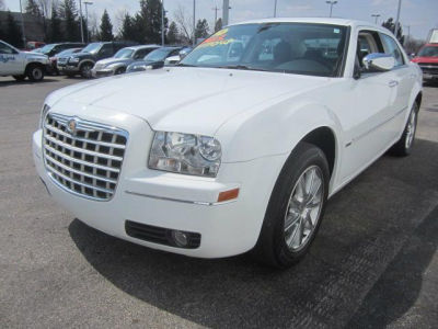 2010 Chrysler 300  Touring/Signature Series
