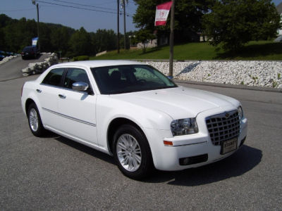 2010 Chrysler 300  Touring Plus