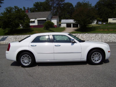 2010 Chrysler 300  Touring Plus