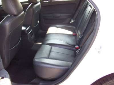 2010 Chrysler 300  Touring Plus