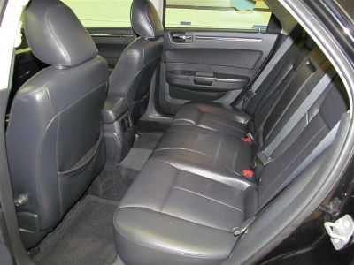 2010 Chrysler 300  Touring