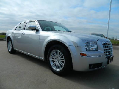 2010 Chrysler 300  Touring