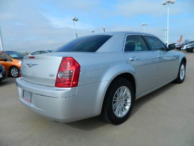 2010 Chrysler 300  Touring