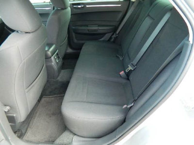 2010 Chrysler 300  Touring