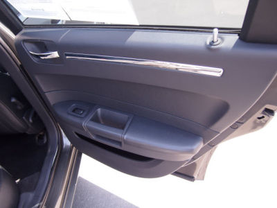 2010 Chrysler 300  Touring