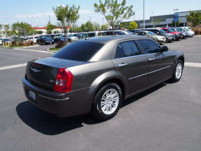 2010 Chrysler 300  Touring