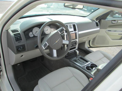 2010 Chrysler 300  Touring