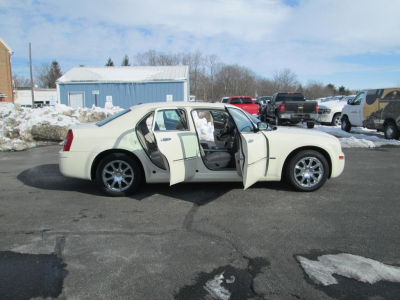 2010 Chrysler 300  Touring