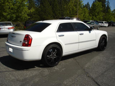 2010 Chrysler 300  Touring