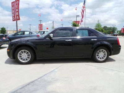 2010 Chrysler 300  Touring Plus