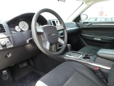 2010 Chrysler 300  Touring Plus