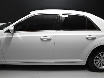 2011 Chrysler 300  Base