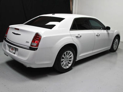 2011 Chrysler 300  Base