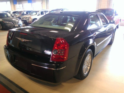 2010 Chrysler 300  Touring