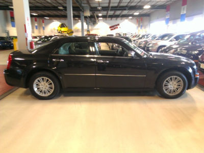 2010 Chrysler 300  Touring