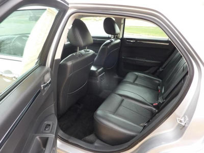 2010 Chrysler 300  Touring