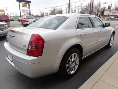 2010 Chrysler 300  Touring/Signature Series
