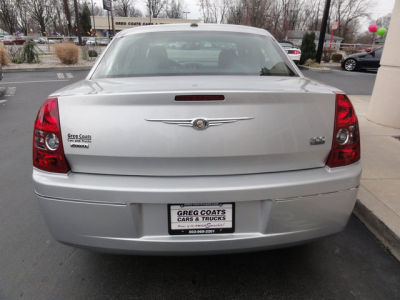 2010 Chrysler 300  Touring/Signature Series