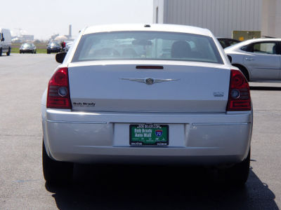 2010 Chrysler 300  Touring
