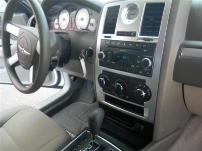 2010 Chrysler 300  Touring Plus