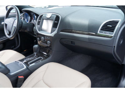 2011 Chrysler 300  Base