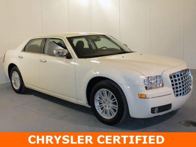 2010 Chrysler 300  Touring