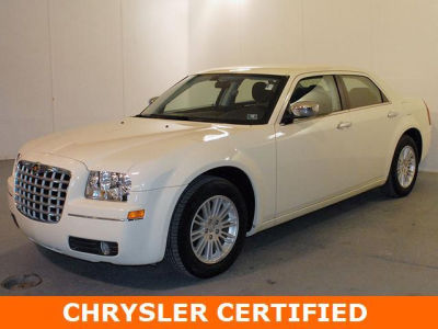 2010 Chrysler 300  Touring
