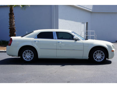 2010 Chrysler 300  Touring