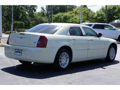 2010 Chrysler 300  Touring