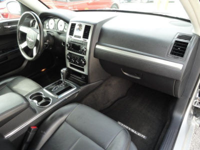 2010 Chrysler 300  Touring