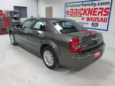 2010 Chrysler 300  Touring
