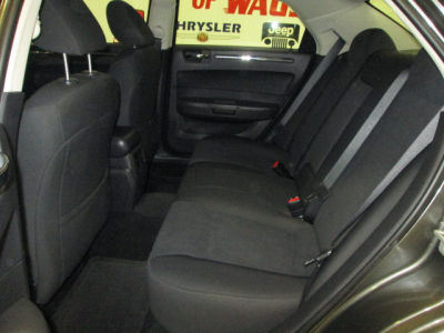 2010 Chrysler 300  Touring