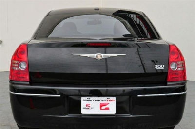 2010 Chrysler 300  Touring