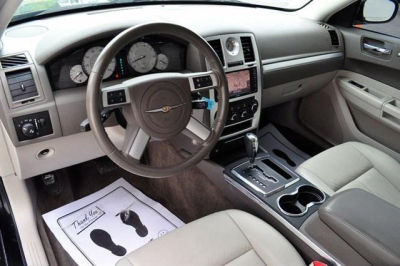 2010 Chrysler 300  Touring