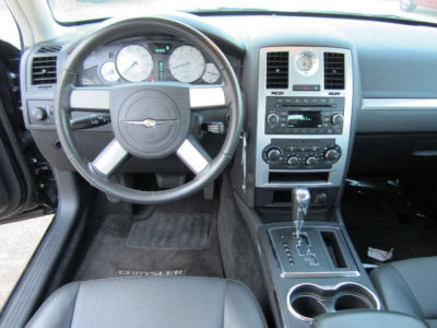 2010 Chrysler 300  Touring