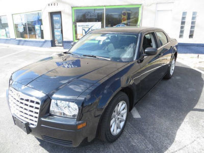 2008 Chrysler 300  LX