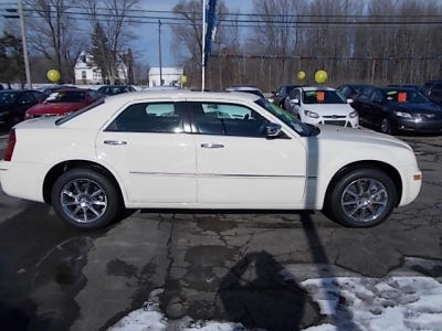 2010 Chrysler 300  Touring/Signature Series