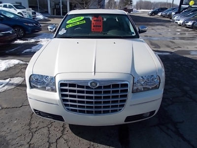 2010 Chrysler 300  Touring/Signature Series
