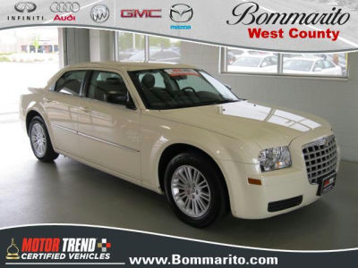 2009 Chrysler 300  LX