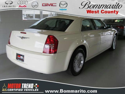 2009 Chrysler 300  LX