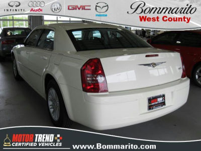 2009 Chrysler 300  LX
